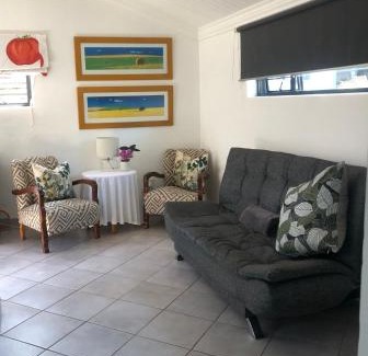 Winklespruit Apartment | Julia’s Beach cottage