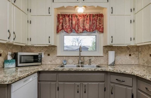 Amarillo House | Julie's Cottage