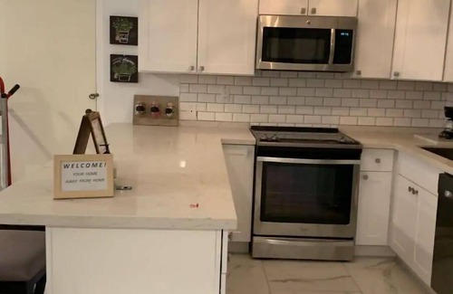 Inner Circle House | JULIE'S PLACE