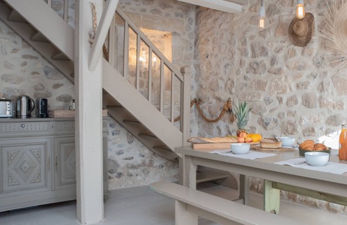 Maussane House | Juliette's house with swimming pool and garden