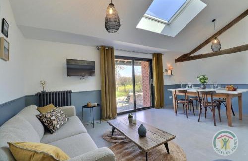 Saint-Georges-de-Chesne House | Juliette
