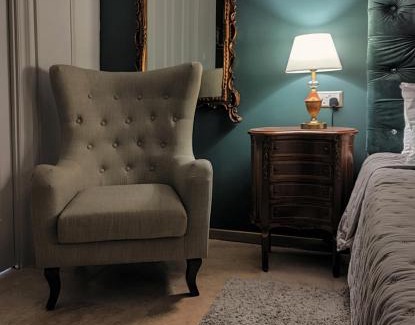 Mosta Hotel | Julina Boutique Living
