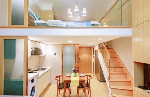 Xihu Apartment | July Apartment