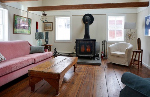 Town of Olive House | JULY RENTAL - MAGICAL PRIVATE SWIMMING QUARRY!