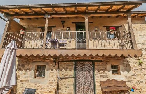 Valdespino de Somoza House | Jumaca
