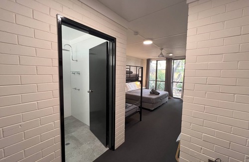 Longreach Hotel | Jumbuck Motel