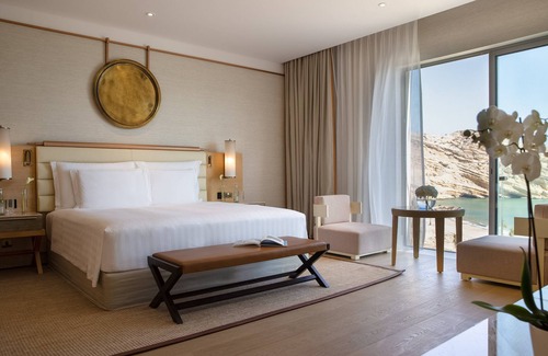 Muscat Hotel | Jumeirah Muscat Bay