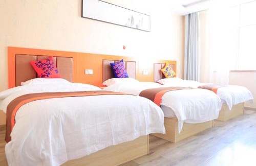 Yongdeng County Hotel | JUN Hotels Gansu Lanzhou Lanzhou New District Jing'er Road Asia-Pacific World Trade Center Square