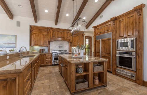 Santa Monica Villa | June/July/Aug - Stunning villa with pool/spa/office - gated community