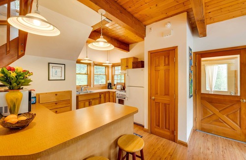 Juneau Cottage | Juneau Vacation Home: Stunning View + Beach Access