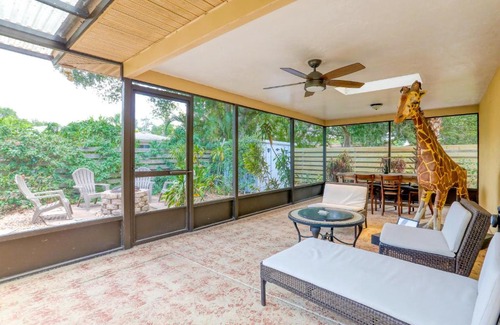 Indian Beach Sapphire Shores House | Jungalow Oasis