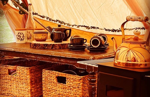 Penwood Ski Chalet | Jungle Bell Tent