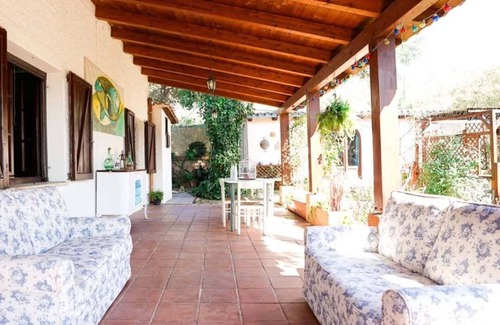 Terra Mala Apartment | Jungle Room your green oasis by the sea