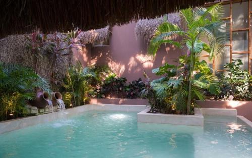 Zona Hotelera Villa | Jungle Villa -steps to the beach and restaurants!