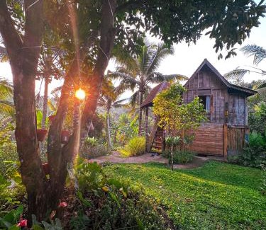 East Selemadeg Ski Chalet | JungleHavenBali - Private Nature Stay