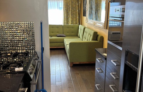 West Hollywood Condo | junior 1 bedroom condo in fabulous West Hollywood with WiFi, AC