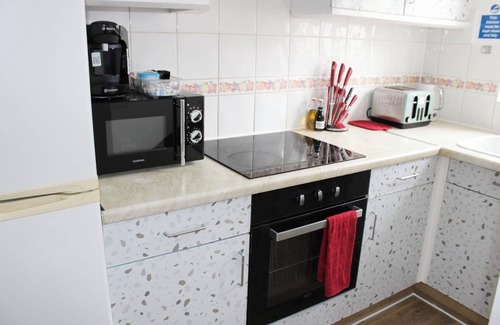 Seven Kings Apartment | Juniper Apartment - 2 Bedroom