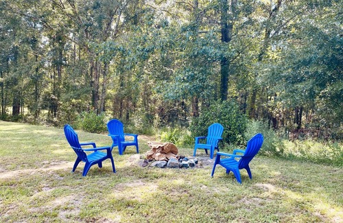 Harold Cottage | Juniper Creek Cottage- on 10 acres with a creek!
