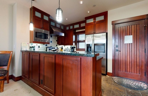 Mammoth Lakes Cabin | Juniper Crest 6 3 Bedroom Townhouse by RedAwning