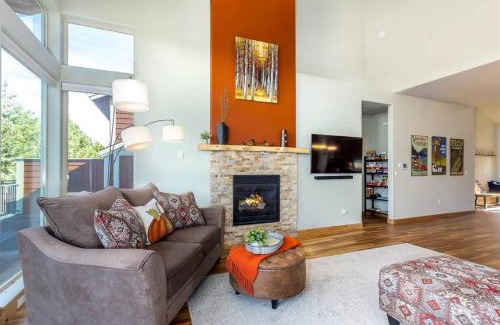 Redmond House | Juniper Haven New Remodel and Resort Amenities