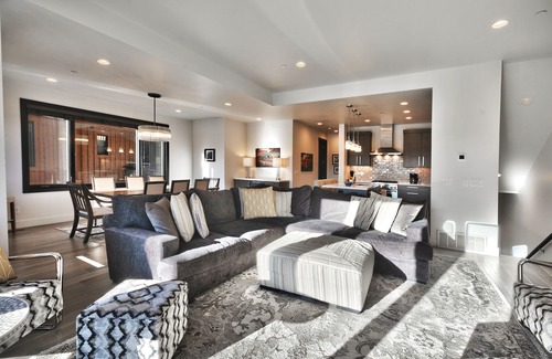 Park City House | Juniper Landing - Luxury Townhouse - Outdoor Pool, Gym, Hot Tub in Canyons Village