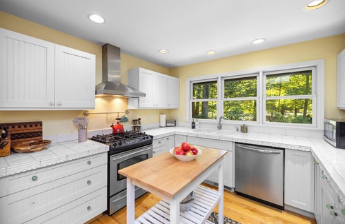 Three Oaks House | Juniper Presents: Blue Beech Cottage w/Hot Tub, Swim Spa, Firepit on 1.25 Acres