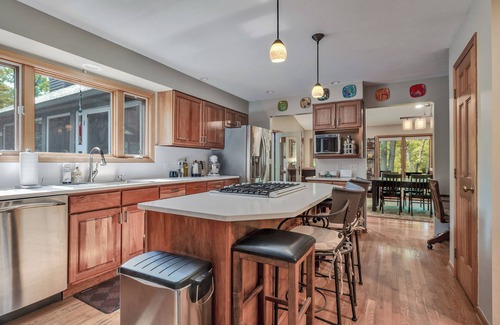 Bridgman House | Juniper Presents Hearth & Timber: Hot Tub Nights and Poolside Days