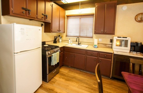 Big Bear House | Juniper's Cottage - Hot Tub, Fireplace, Fenced Yard, Pet Friendly