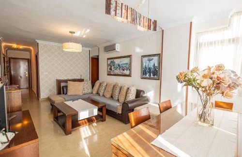 Lagunillas Apartment | Junto a la casa natal de Picasso