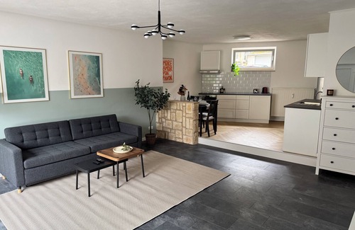 Konz Apartment | JUPAS° | Saartal Suite - Smart & Netflix