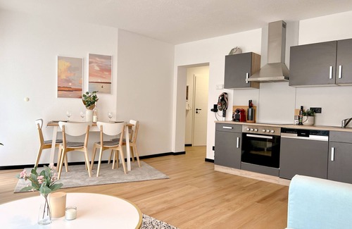 Quint Apartment | JUPAS°| Boho Home with balcony & parking lot