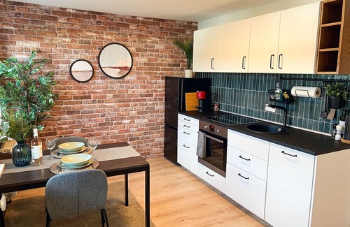 Biewer Apartment | JUPAS° Trier | Studio21 - Terrace & Netflix chic