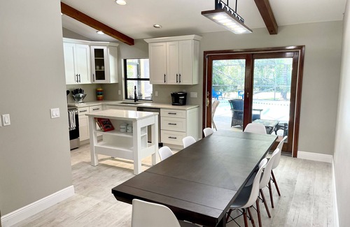 Jupiter Farms House | Jupiter - 3 Bedroom, HEATED Pool Home on an Acre of Land, with Home Theater!
