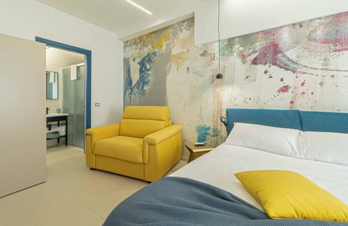 Castelbuono Bed & Breakfast | Jura House - Light 5 minutes from the historic center new and cozy apartment