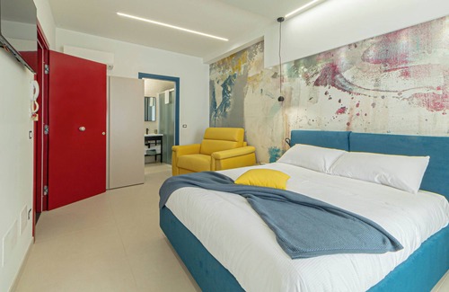 Castelbuono Bed & Breakfast | Jura House - Light 5 minutes from the historic center new and cozy apartment