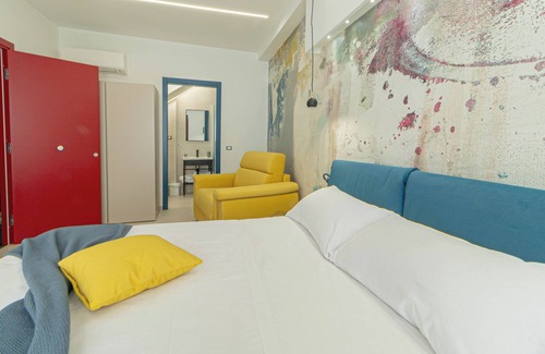 Castelbuono Bed & Breakfast | Jura House - Light 5 minutes from the historic center new and cozy apartment