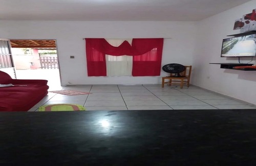 Iguape House | Juréia de Iguape townhouse facing the sea
