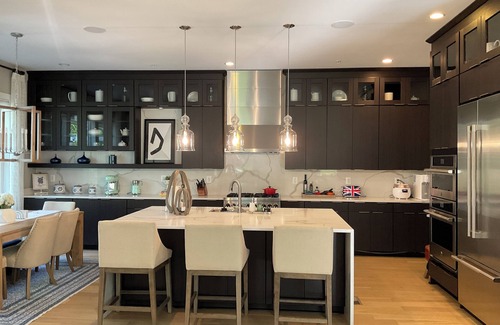 Ellicott City House | Just 1 minnGolf resort fancy modern house!
