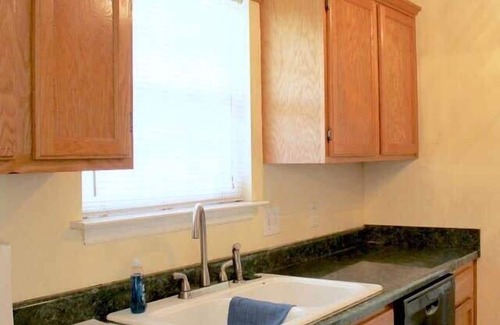 Millersville House | Just 20 minutes to Nashville, with a fenced yard included