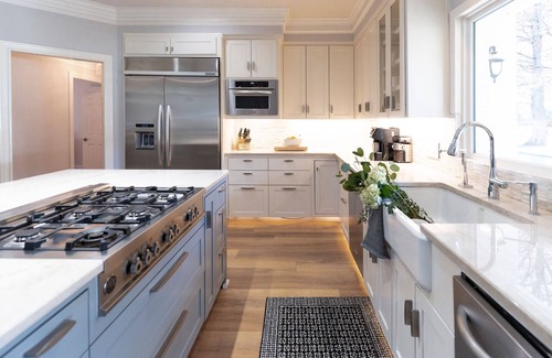 Austin House | Just 30 Minutes from Austin: Luxury Group Retreat Close to Iconic Texas Events