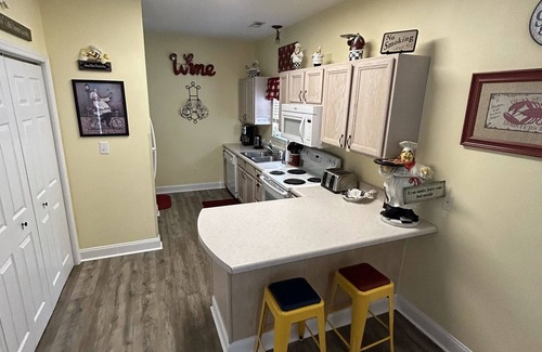 Surfside Beach House | Just 77 Steps To The Beach! Ocean view! Free Water Park! Located in Ocean Lakes