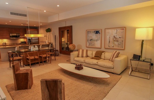 Herreras Villa | Just a few steps from the beach!