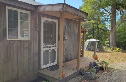 Rideau Lakes Cabin | Just a fishing cabin in the woods.