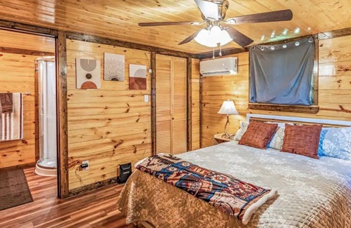 Quitman Cabin | Just a short walk away from a beautiful lake w/ room for up to six guests!