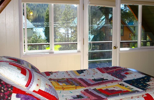 Serene Lakes Cabin | Just Across From Serene Lakes. 5A-Chalet. Enjoy The Peace And Comfort!