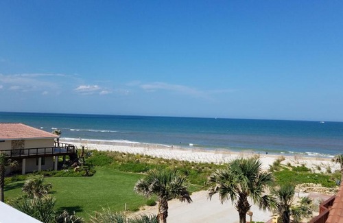 Marineland Acres House | Just Beachy A Luxury Retreat Sleeps 12 3 Levels with Elevator- Perfect for 1-3 Families Travelin