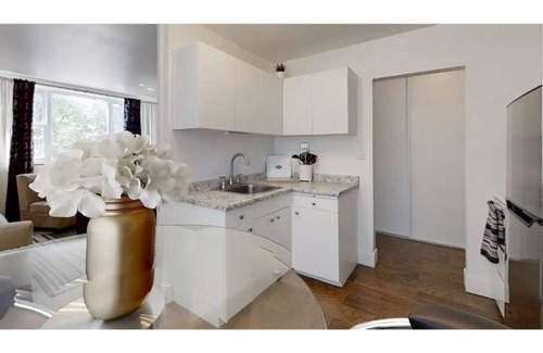 South London Apartment | Just in Time for Your Stay!