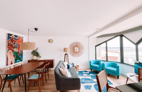 Lanhelas Apartment | Just Like Home Blue River