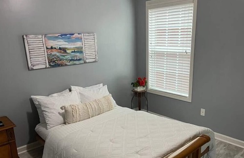 Five Forks Apartment | Just like home Stylish 1BR/1Office Suite