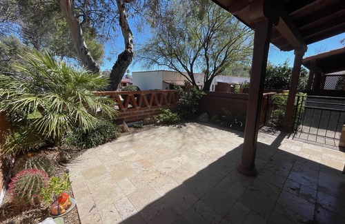Green Valley Condo | Just listed gorgeous renovated Villas West Condo